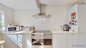kitchen arty- click for photo gallery